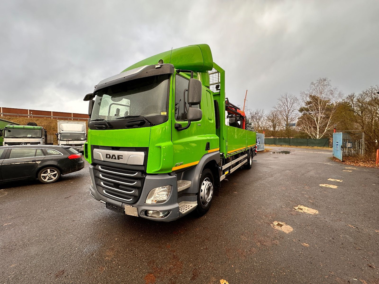 DAF CF 370 mit Kran Klima Tempomat - Kamion me karroceri të hapur, Kamion me vinç: foto 3 DAF CF 370 mit Kran Klima Tempomat - Kamion me karroceri të hapur, Kamion me vinç: foto 3