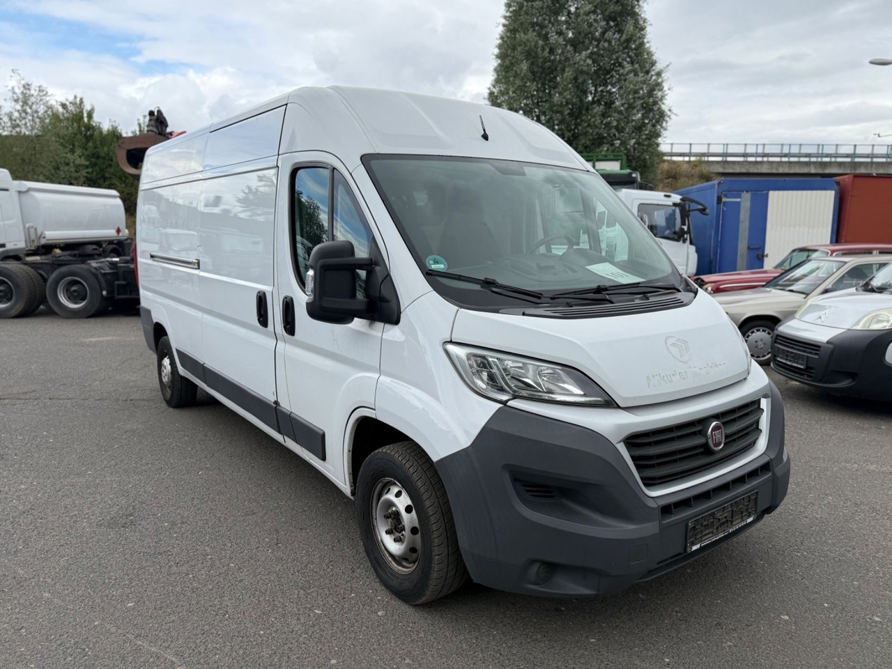 Fiat Ducato Grossr.-Kasten 35 130 L4H2 RS: 4035 mm - Furgon: foto 2 Fiat Ducato Grossr.-Kasten 35 130 L4H2 RS: 4035 mm - Furgon: foto 2