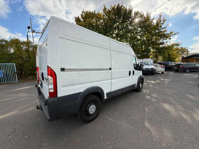 Fiat Ducato Maxi - Furgon: foto 4 Fiat Ducato Maxi - Furgon: foto 4