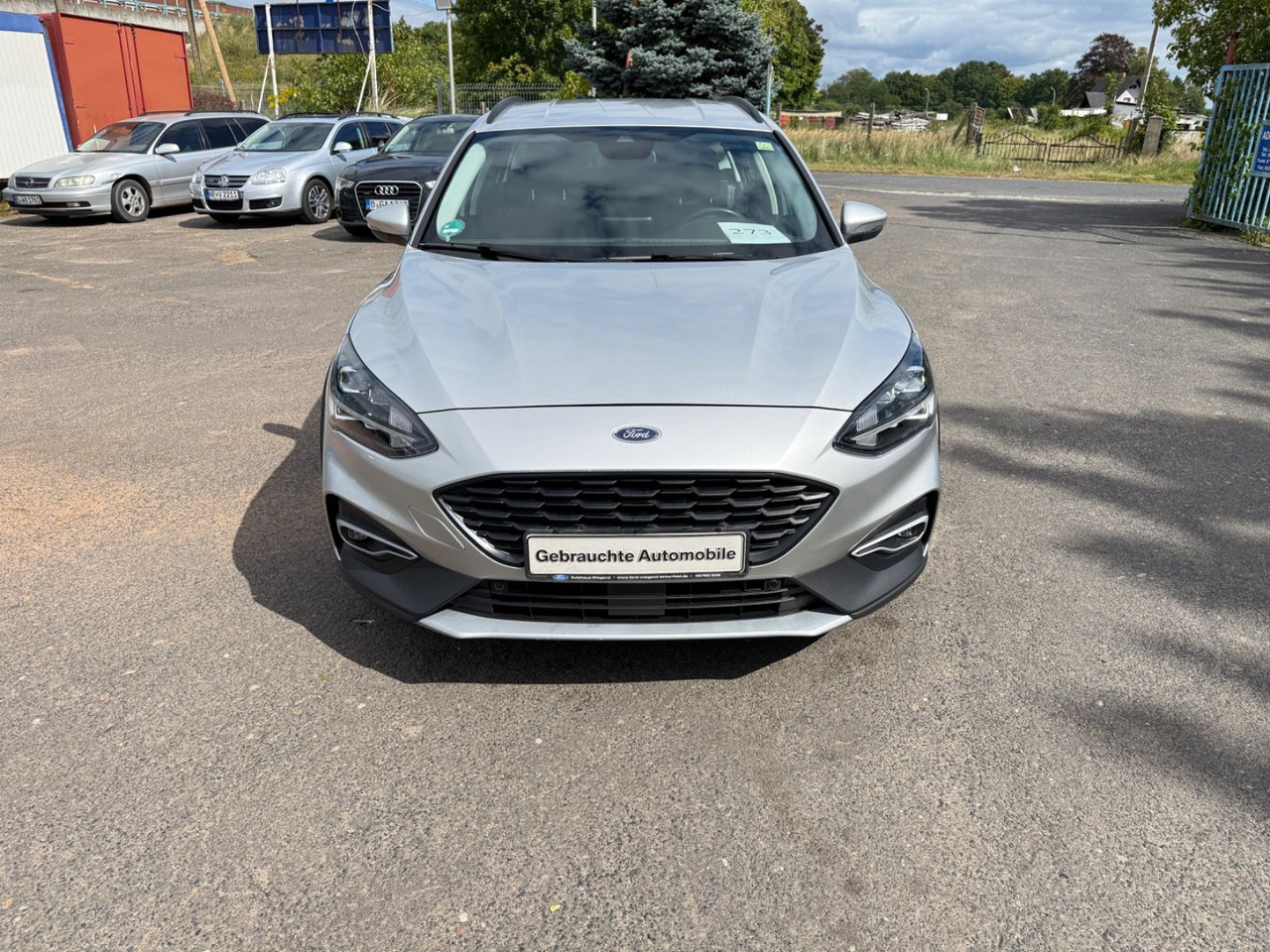 Ford Focus Turnier Active - Makinë me portobagazh: foto 1 Ford Focus Turnier Active - Makinë me portobagazh: foto 1