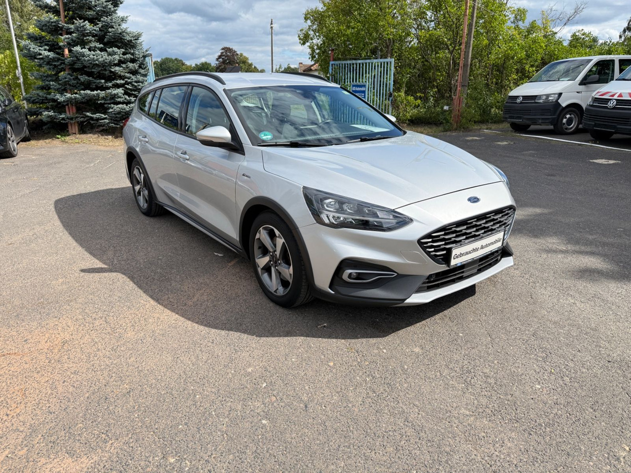 Ford Focus Turnier Active - Makinë me portobagazh: foto 2 Ford Focus Turnier Active - Makinë me portobagazh: foto 2