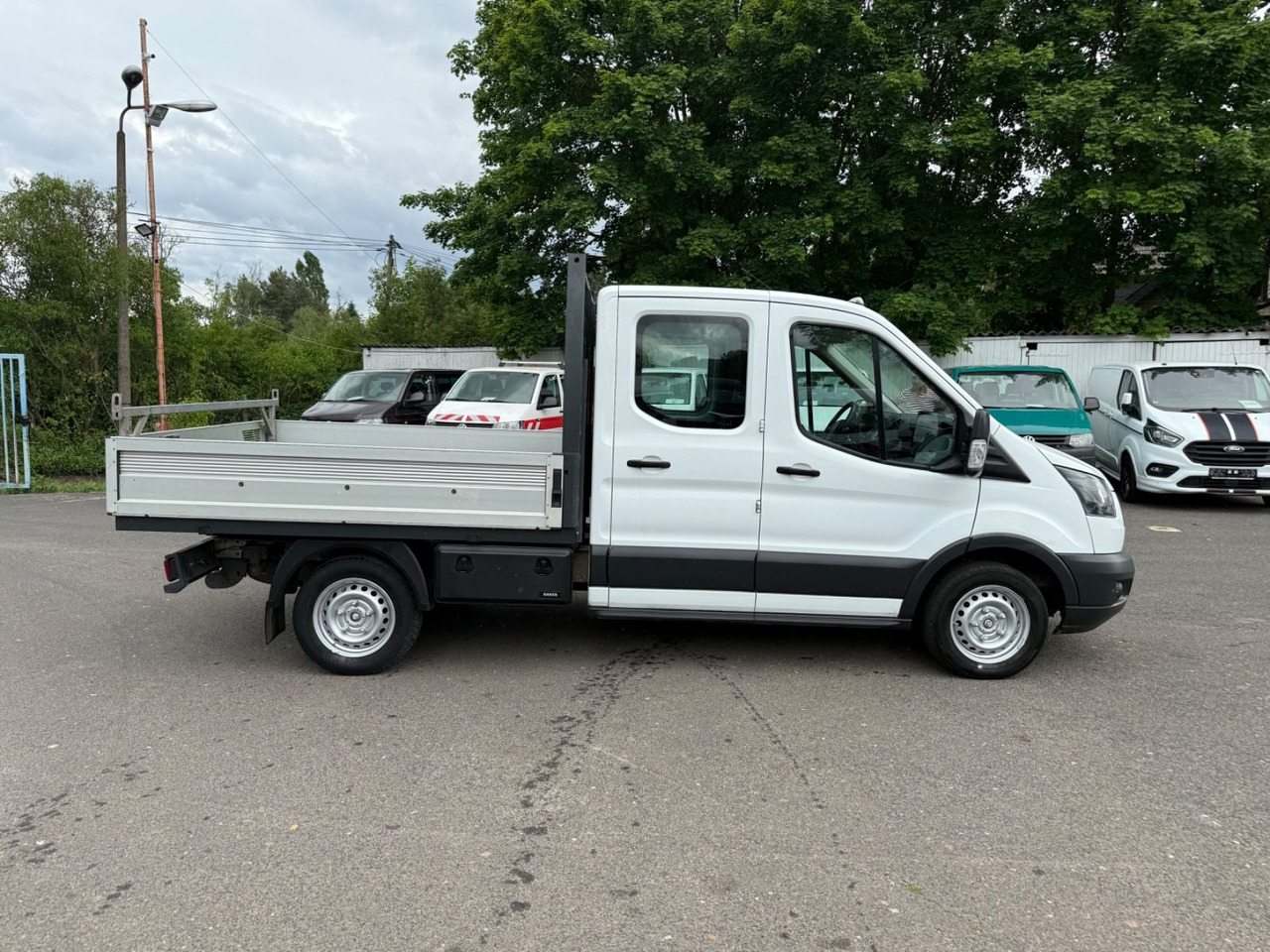 Ford Transit Pritsche 310 L2 Doppelkabine - Kamioncine me karroceri, Kamioncine dopio kabinë: foto 3 Ford Transit Pritsche 310 L2 Doppelkabine - Kamioncine me karroceri, Kamioncine dopio kabinë: foto 3