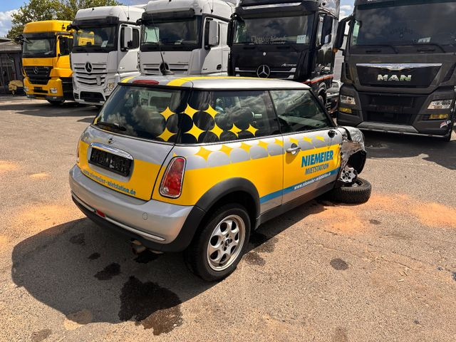 MINI ONE Mini One - Veturë: foto 5 MINI ONE Mini One - Veturë: foto 5