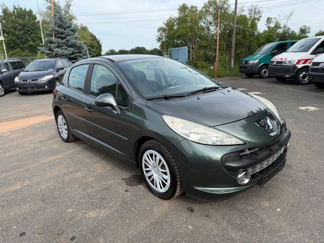 Peugeot 207 Sport Automatik - Sedan: foto 2 Peugeot 207 Sport Automatik - Sedan: foto 2