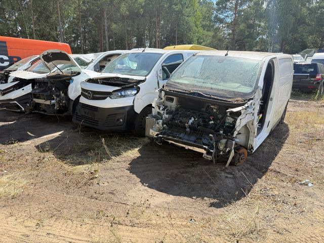 Toyota Proace L1 Kasten Meister ERSATZTEILENSPENDER - Furgon i vogël: foto 1 Toyota Proace L1 Kasten Meister ERSATZTEILENSPENDER - Furgon i vogël: foto 1