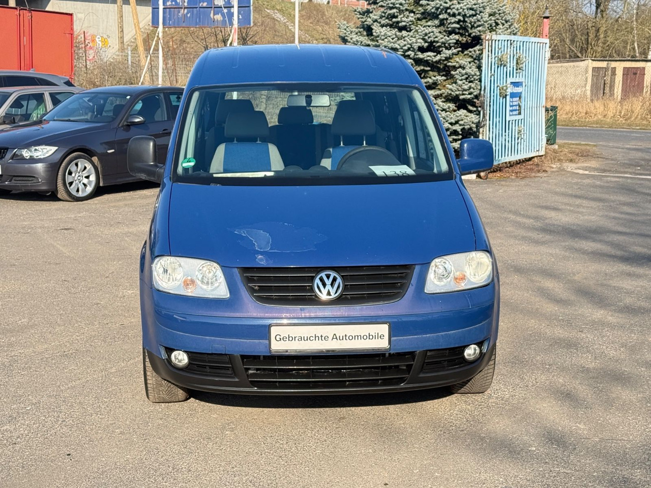 Volkswagen Caddy Life - Furgon pasagjerësh: foto 1 Volkswagen Caddy Life - Furgon pasagjerësh: foto 1