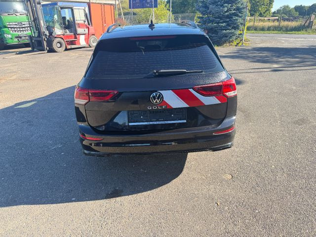 Volkswagen Golf VIII Variant R-Line Wasserschaden - Makinë me portobagazh: foto 4 Volkswagen Golf VIII Variant R-Line Wasserschaden - Makinë me portobagazh: foto 4