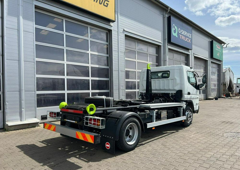 Mitsubishi Fuso - Kamion vetëngarkues: foto 4 Mitsubishi Fuso - Kamion vetëngarkues: foto 4