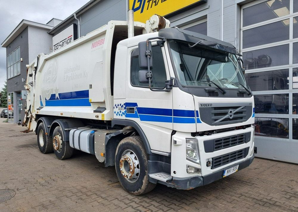 Volvo FM 330, zabudowa śmieciarki Norba - Kamion mbeturinash: foto 3 Volvo FM 330, zabudowa śmieciarki Norba - Kamion mbeturinash: foto 3