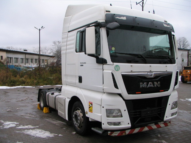 MAN TGX 18.480 / LOW DECK / ENGINE DAMAGE. - Gjysmë-kamion: foto 1 MAN TGX 18.480 / LOW DECK / ENGINE DAMAGE. - Gjysmë-kamion: foto 1