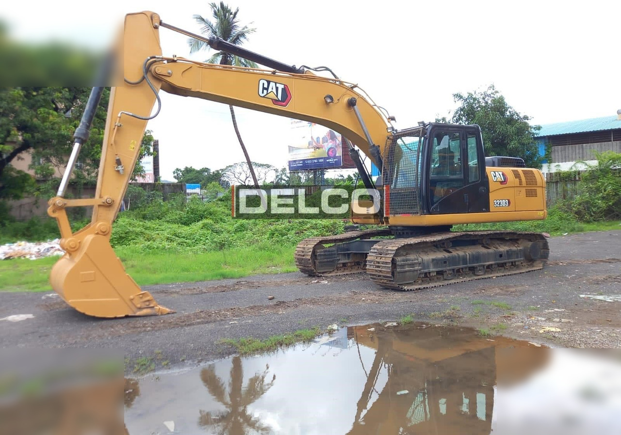 CATERPILLAR 323D3 - Ekskavator me zinxhirë: foto 3 CATERPILLAR 323D3 - Ekskavator me zinxhirë: foto 3