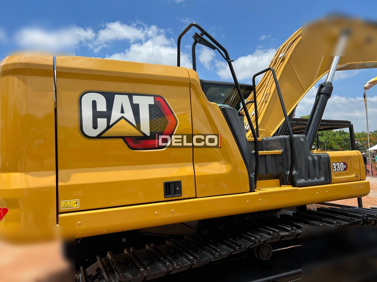 CATERPILLAR 330GC - Ekskavator me zinxhirë: foto 1 CATERPILLAR 330GC - Ekskavator me zinxhirë: foto 1