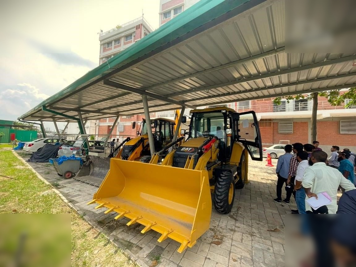 CATERPILLAR 424 - Fadromë me shkarkim nga prapa: foto 5 CATERPILLAR 424 - Fadromë me shkarkim nga prapa: foto 5