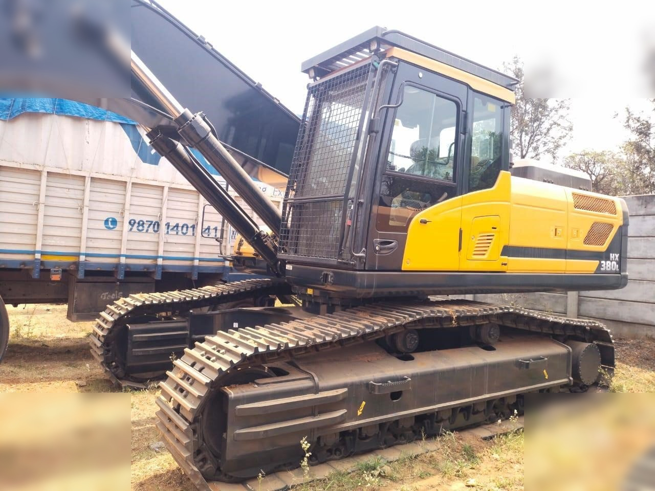 Ekskavator me zinxhirë i ri HYUNDAI HX380L: foto 8