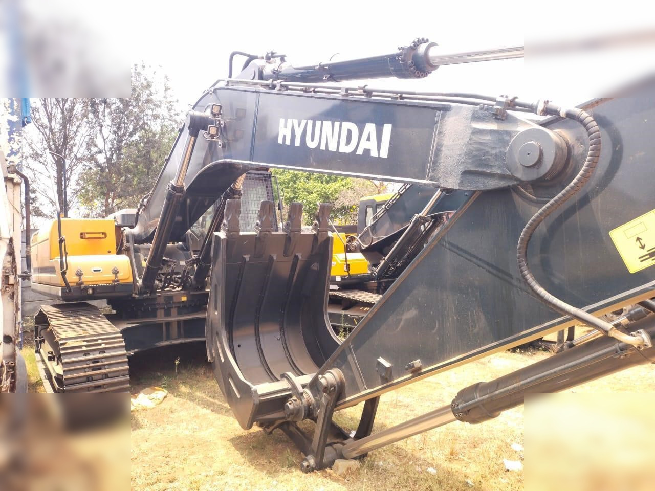 HYUNDAI HX380L - Ekskavator me zinxhirë: foto 5 HYUNDAI HX380L - Ekskavator me zinxhirë: foto 5