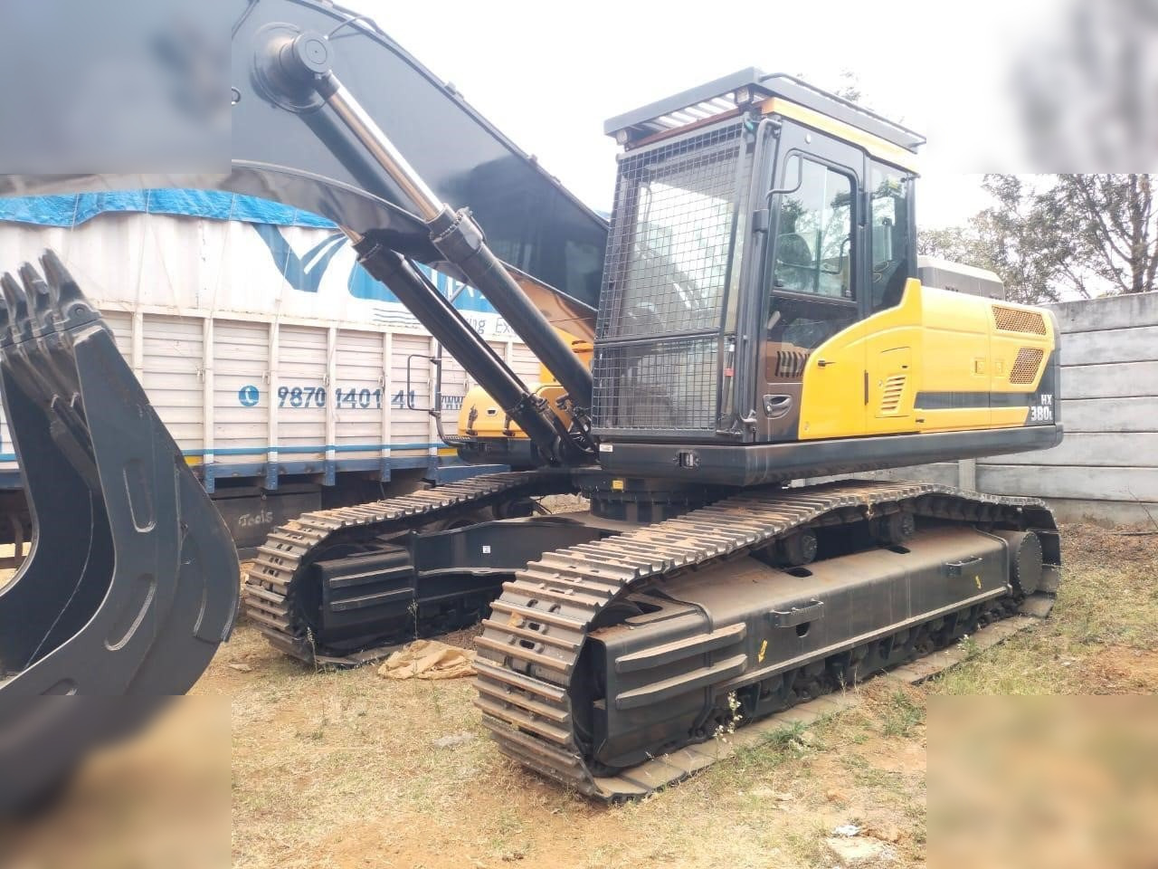 HYUNDAI HX380L - Ekskavator me zinxhirë: foto 4 HYUNDAI HX380L - Ekskavator me zinxhirë: foto 4
