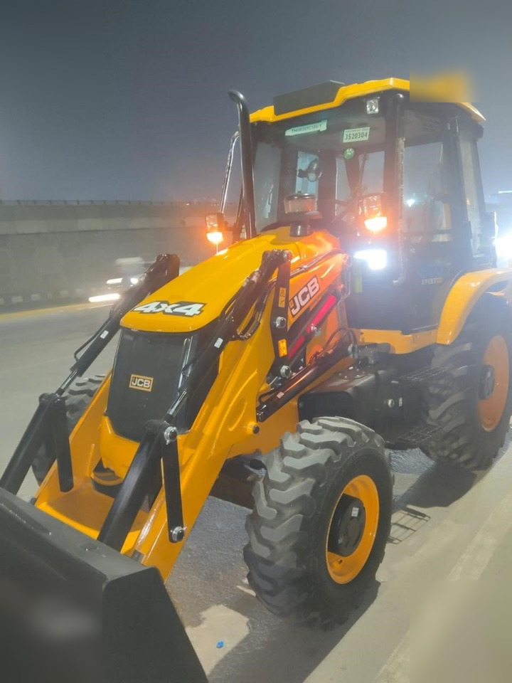 JCB 3DX SUPER - Fadromë me shkarkim nga prapa: foto 3 JCB 3DX SUPER - Fadromë me shkarkim nga prapa: foto 3