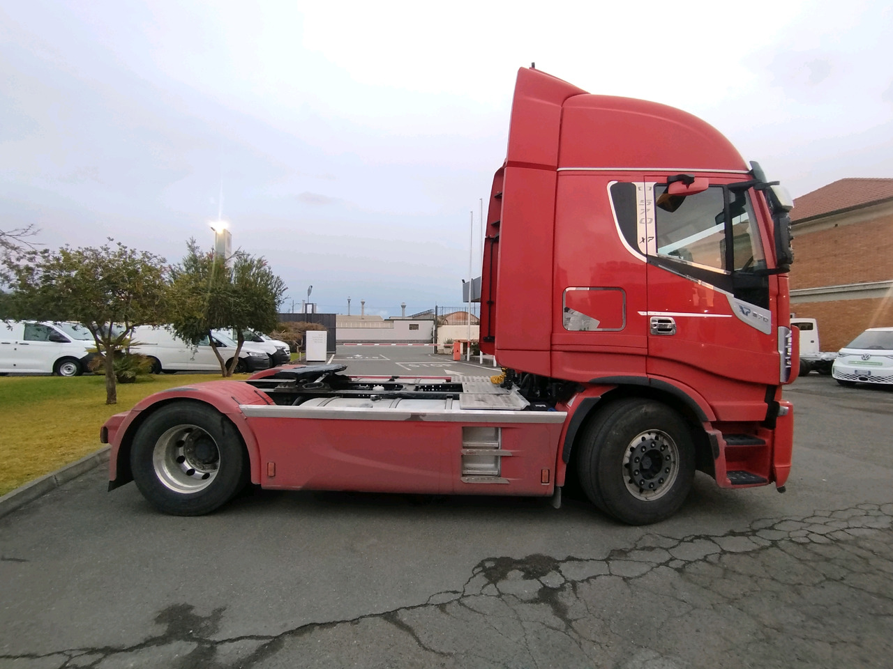 Iveco Stralis 570 XP - Gjysmë-kamion: foto 5 Iveco Stralis 570 XP - Gjysmë-kamion: foto 5