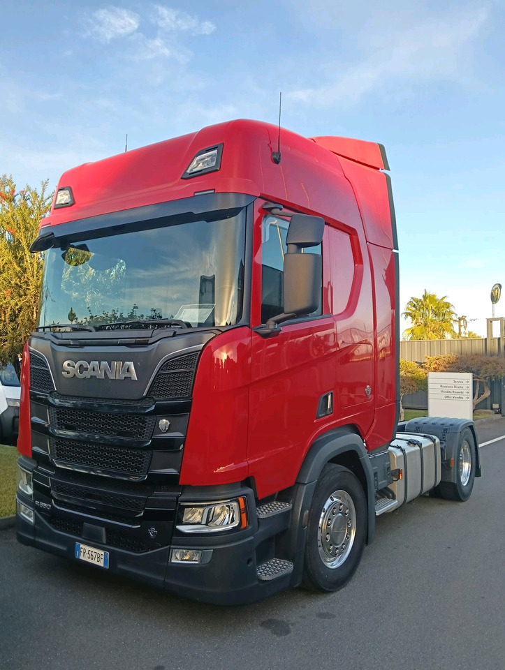 Scania R650 - Gjysmë-kamion: foto 3 Scania R650 - Gjysmë-kamion: foto 3