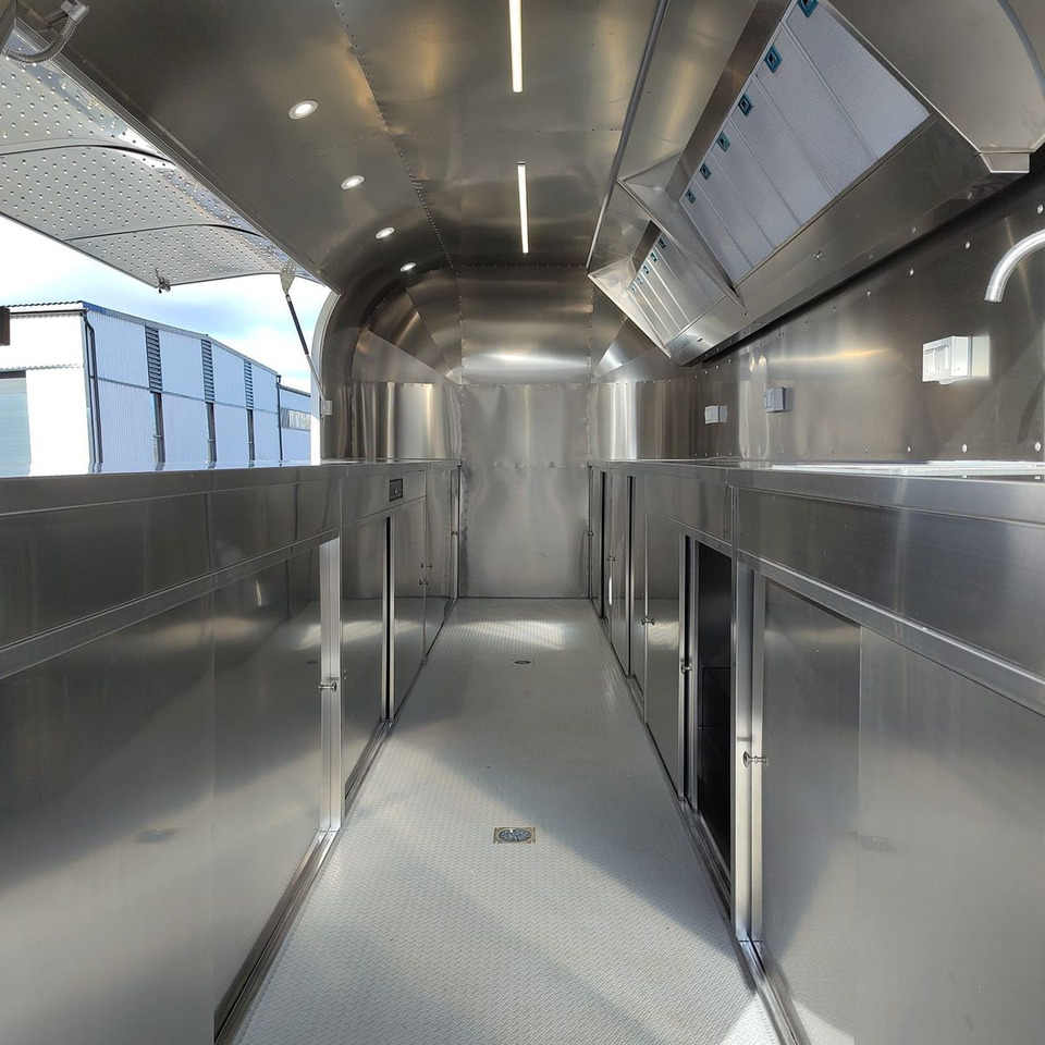 Esselmann Delistar Foodtruck 6000 ähn. Airstream - Rimorkio shpërndarëse: foto 2 Esselmann Delistar Foodtruck 6000 ähn. Airstream - Rimorkio shpërndarëse: foto 2