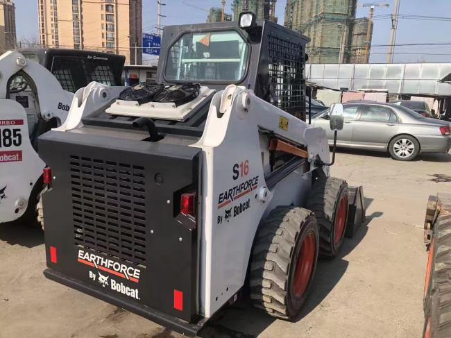 Bobcat S16 - Mini fadrom: foto 5 Bobcat S16 - Mini fadrom: foto 5