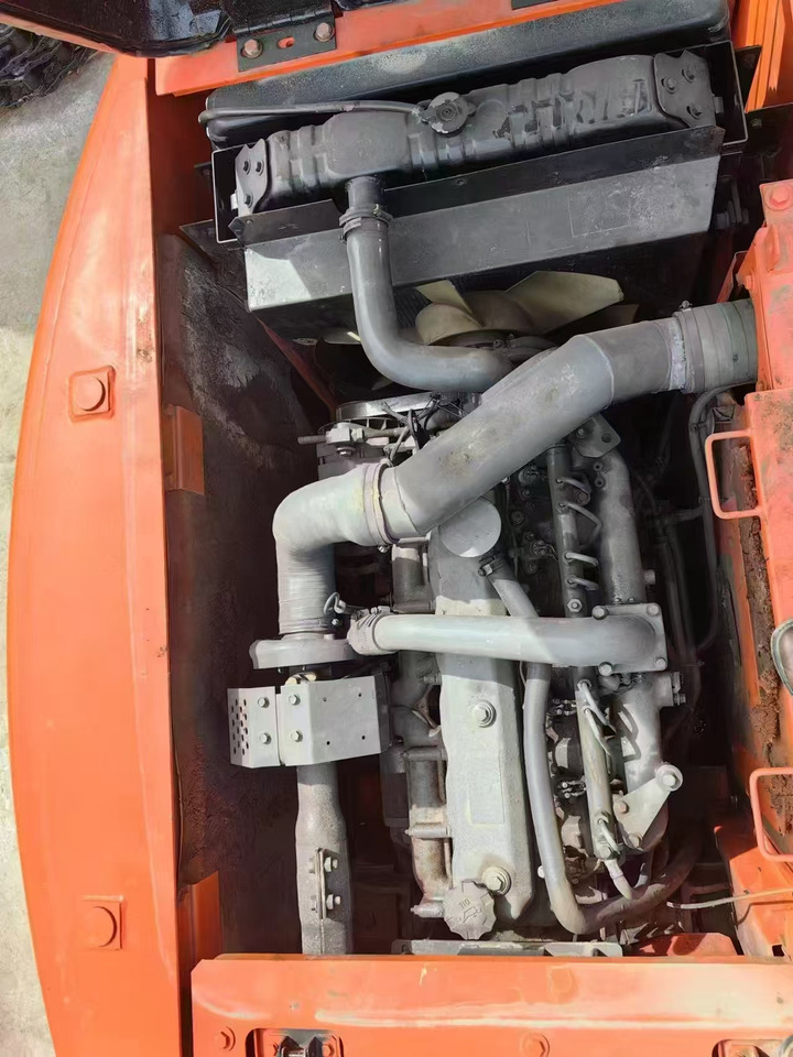 Doosan DX150 - Ekskavator me goma: foto 3 Doosan DX150 - Ekskavator me goma: foto 3