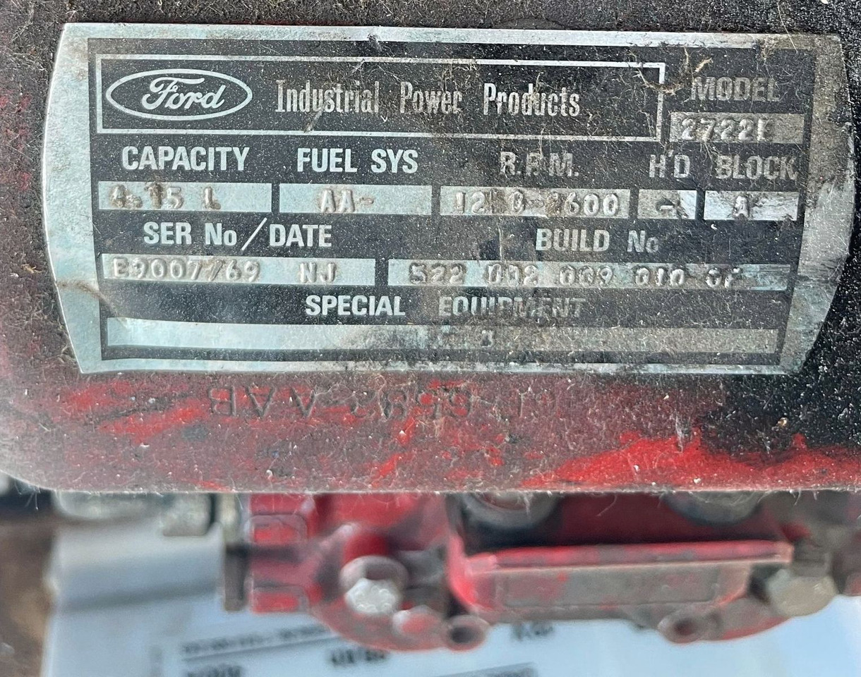 FORD MOTOR - Ngarkues me pirun për terren të ashpër: foto 4 FORD MOTOR - Ngarkues me pirun për terren të ashpër: foto 4