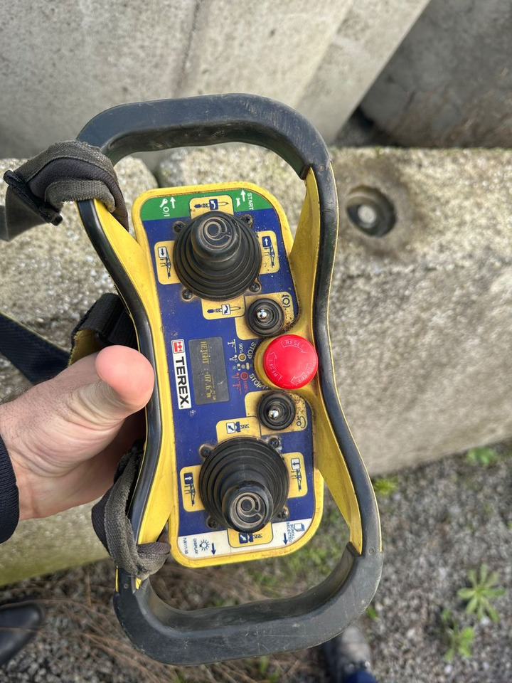 Terex COMEDIL CTT162-8 RADIO FUNK+LIFT GEDATOP ZUSTAND - Vinç-urë: foto 4 Terex COMEDIL CTT162-8 RADIO FUNK+LIFT GEDATOP ZUSTAND - Vinç-urë: foto 4