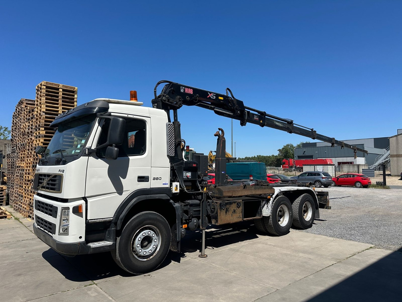 Volvo FM12 380 Hiab 144E-3 - Kamion vetëngarkues: foto 1 Volvo FM12 380 Hiab 144E-3 - Kamion vetëngarkues: foto 1