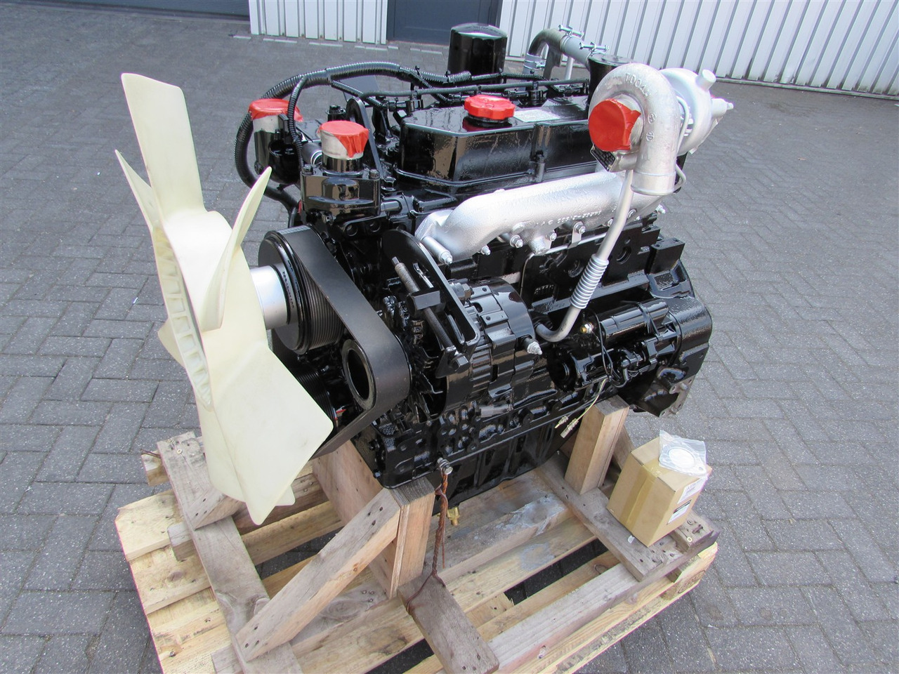 Motori për Ekskavator Mitsubishi RECON D04FR -KDP2TAAC / D04FR 74Kw @ 2000 rpm: foto 8 Motori për Ekskavator Mitsubishi RECON D04FR -KDP2TAAC / D04FR 74Kw @ 2000 rpm: foto 8