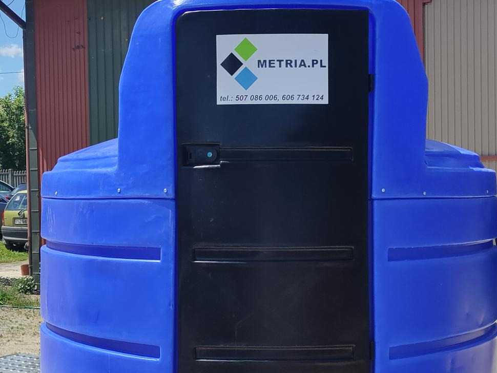 DC AdBlue tank / Cuve à AdBlue / Serbatoio per AdBlue / Бак для AdBlue / Adblue 2500 l - Rezervuari i magazinimit: foto 4 DC AdBlue tank / Cuve à AdBlue / Serbatoio per AdBlue / Бак для AdBlue / Adblue 2500 l - Rezervuari i magazinimit: foto 4