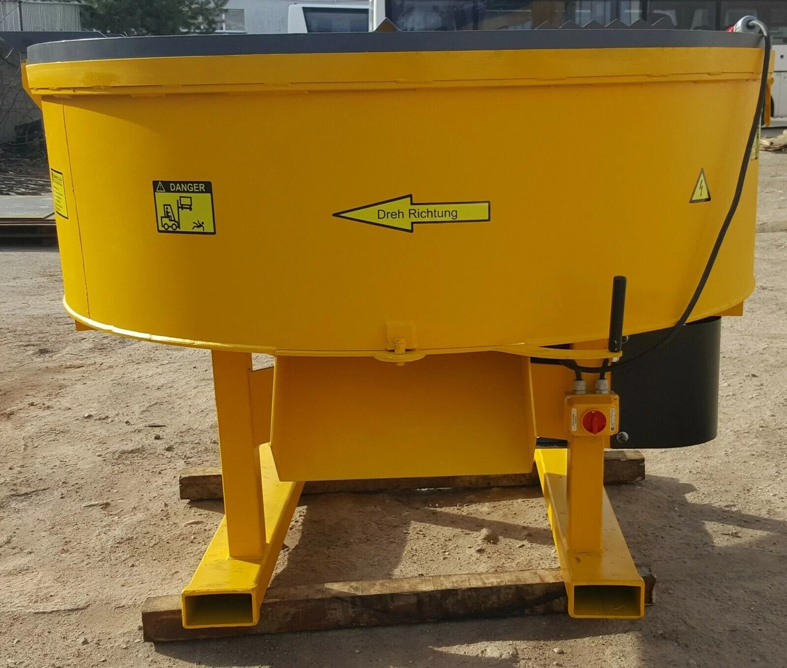 DC Betonmischer / Electric concrete mixer / Malaxeur à béton électrique / Betoniera / Бетономешалка с электроприводом / Betoniarka elektryczna 1000 l - Impiant betoni: foto 2 DC Betonmischer / Electric concrete mixer / Malaxeur à béton électrique / Betoniera / Бетономешалка с электроприводом / Betoniarka elektryczna 1000 l - Impiant betoni: foto 2