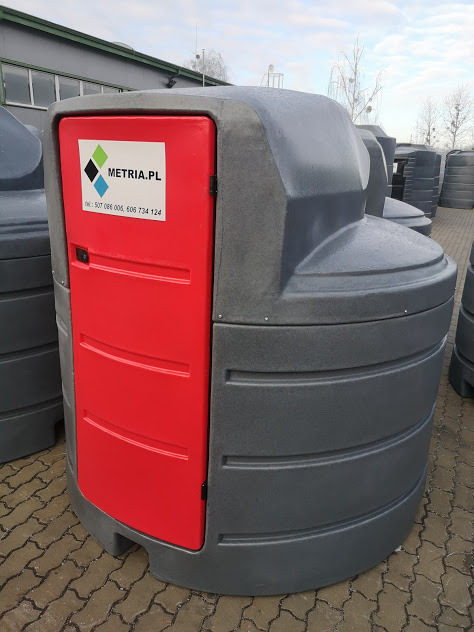 DC Dieseltank / Double-walled fuel tank for diesel fuel / Cuve à gasoil / Sebatoio gasolio / Бак для дизельного топлива / Zbiornik 2500 l - Rezervuari i magazinimit: foto 2 DC Dieseltank / Double-walled fuel tank for diesel fuel / Cuve à gasoil / Sebatoio gasolio / Бак для дизельного топлива / Zbiornik 2500 l - Rezervuari i magazinimit: foto 2