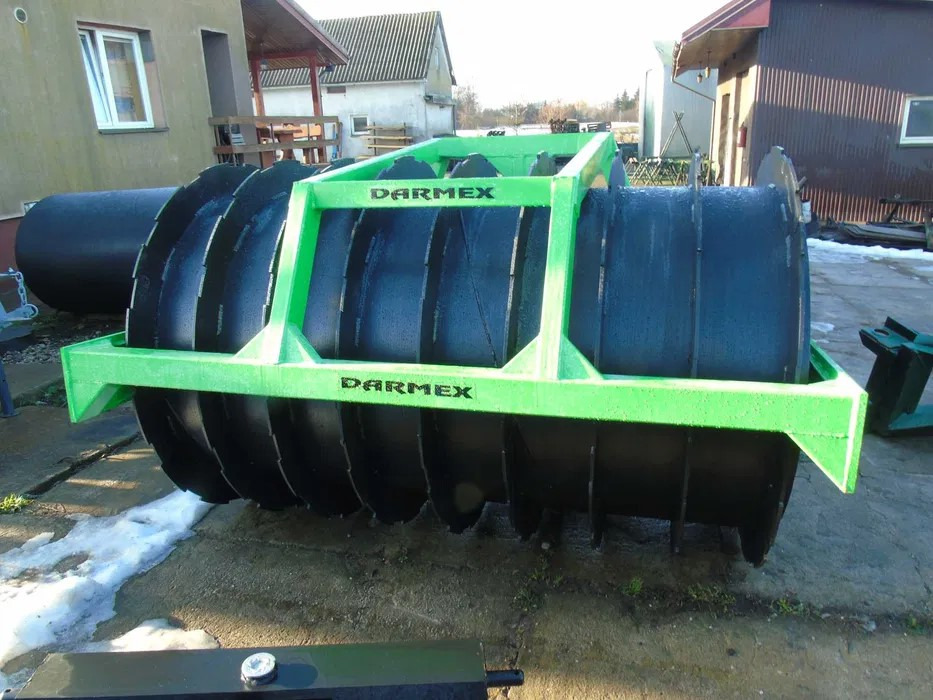 Darmex Silowalze / Silage compaction roller / Rouleau de l’ensilage / Rullo /Rodillo / Wał do gniecenia pryzm 2,2 m - Rul bujqësor: foto 3 Darmex Silowalze / Silage compaction roller / Rouleau de l’ensilage / Rullo /Rodillo / Wał do gniecenia pryzm 2,2 m - Rul bujqësor: foto 3