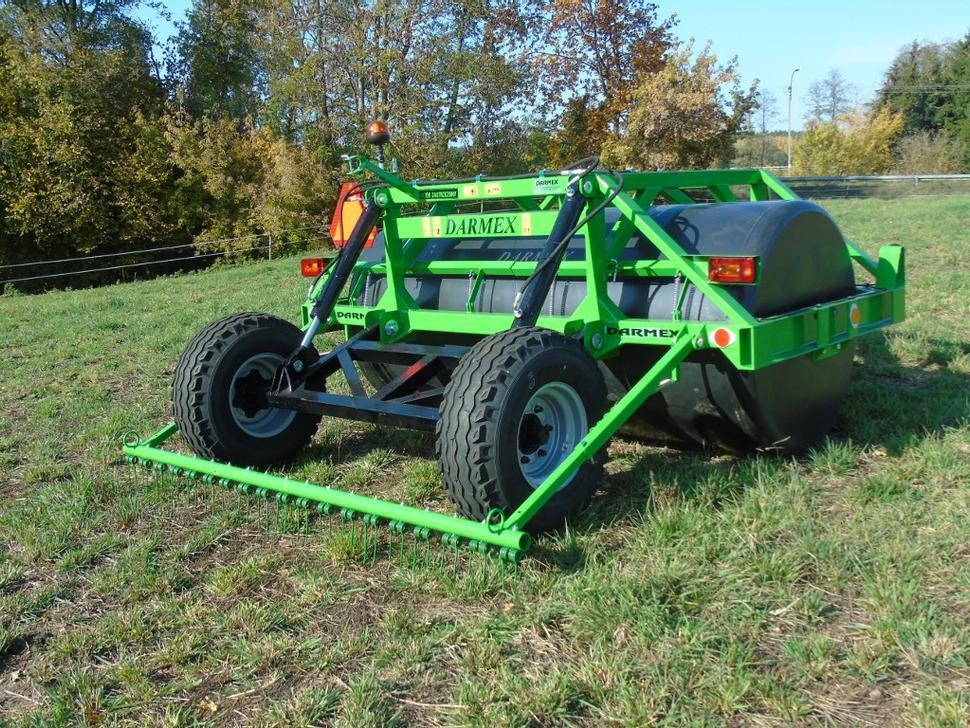 Darmex Wiesenwalze / Meadow roller / Rouleau de prairie / Rullo liscio / Каток луговой / Wał łąkowy 3 m - Rul bujqësor: foto 4 Darmex Wiesenwalze / Meadow roller / Rouleau de prairie / Rullo liscio / Каток луговой / Wał łąkowy 3 m - Rul bujqësor: foto 4