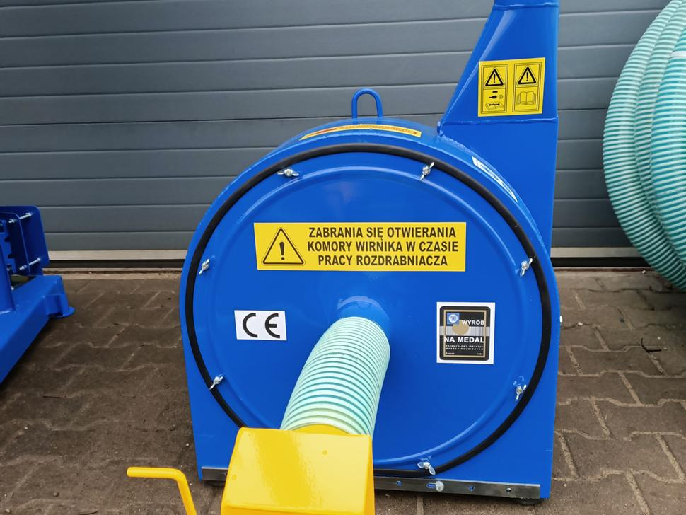 Dozamech Getreidebrecher / Grain crusher / Broyeur à grains / Trituratore / Измельчитель / Rozdrabniacz - Pajisje blegtorale: foto 1 Dozamech Getreidebrecher / Grain crusher / Broyeur à grains / Trituratore / Измельчитель / Rozdrabniacz - Pajisje blegtorale: foto 1