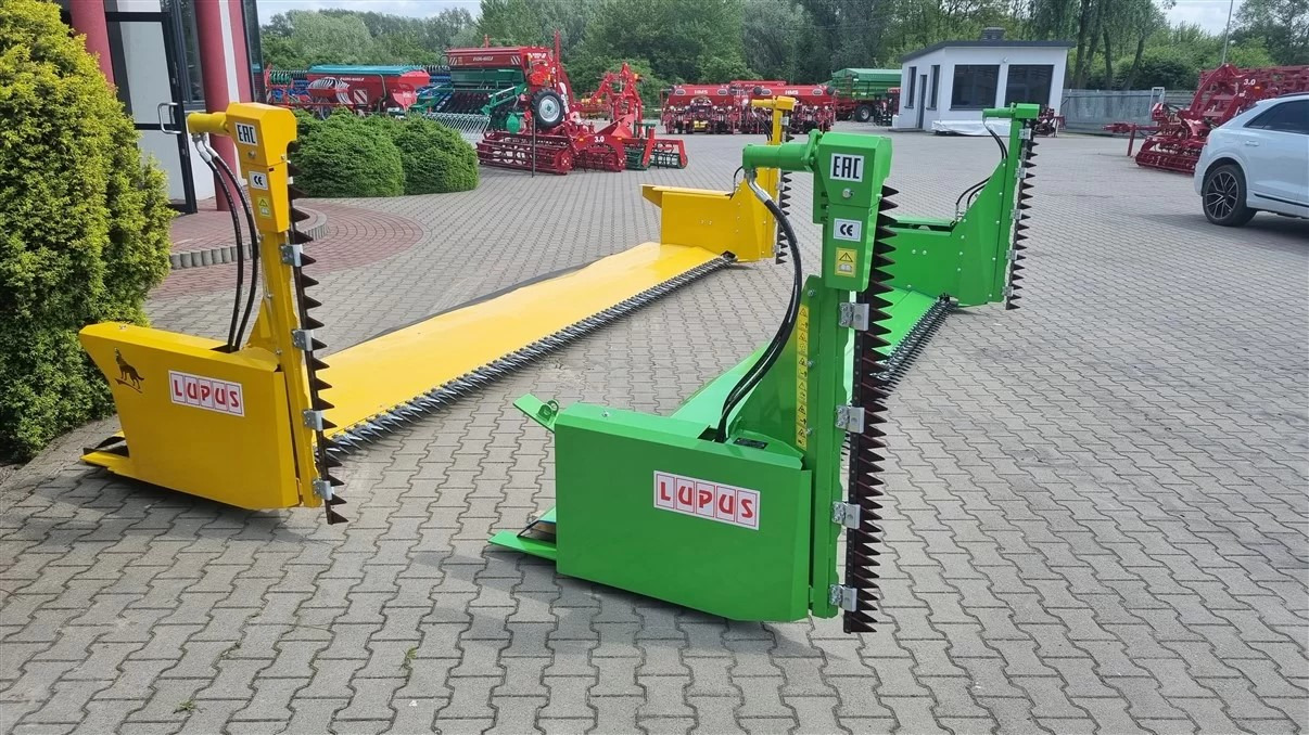 Lupus Rapsvorsatz / Rape cutter / Barre de coupe à colza / Mesa de colza / Tavolo da colza / Рапсовый стол / Stół do rzepaku 6 m - Korrëse rrepe: foto 1 Lupus Rapsvorsatz / Rape cutter / Barre de coupe à colza / Mesa de colza / Tavolo da colza / Рапсовый стол / Stół do rzepaku 6 m - Korrëse rrepe: foto 1