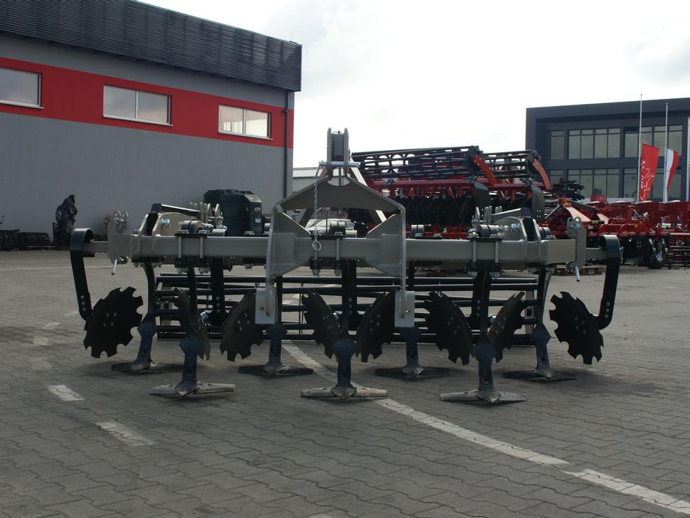 ROLEX Flügelschargrubber / Stubble cultivator / Dechaumeur à dents / Стерневой культиватор / Agregat podorywkowy 3 m - Kultivator: foto 2 ROLEX Flügelschargrubber / Stubble cultivator / Dechaumeur à dents / Стерневой культиватор / Agregat podorywkowy 3 m - Kultivator: foto 2