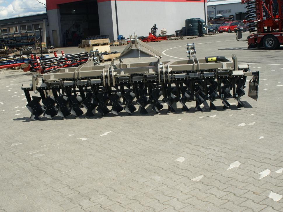 ROLEX Scheibenegge / Cross-Cutter harrow / Dechaumeur cross-cutter / Cross Cutter erpice / Борона с поперечным катком жёсткий/ Brona cross cutter sztywna 4 m - Lesë me disk: foto 3 ROLEX Scheibenegge / Cross-Cutter harrow / Dechaumeur cross-cutter / Cross Cutter erpice / Борона с поперечным катком жёсткий/ Brona cross cutter sztywna 4 m - Lesë me disk: foto 3