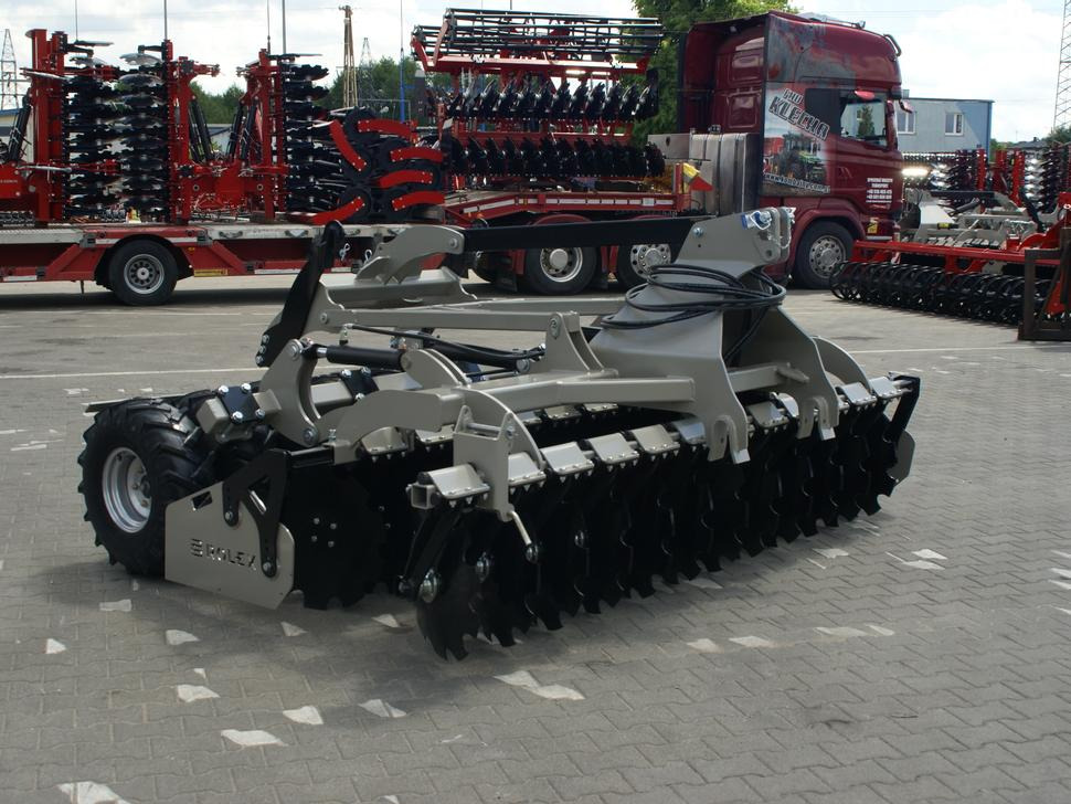 ROLEX Scheibenegge / Disc harrow with hydropack and tire roller / Dechaumeur à disques / Erpice a dischi / Дисковая борона с гидропаком и колёсным катком / Agregat talerzowy uprawowy z hydropackiem i - Lesë me disk: foto 5 ROLEX Scheibenegge / Disc harrow with hydropack and tire roller / Dechaumeur à disques / Erpice a dischi / Дисковая борона с гидропаком и колёсным катком / Agregat talerzowy uprawowy z hydropackiem i - Lesë me disk: foto 5