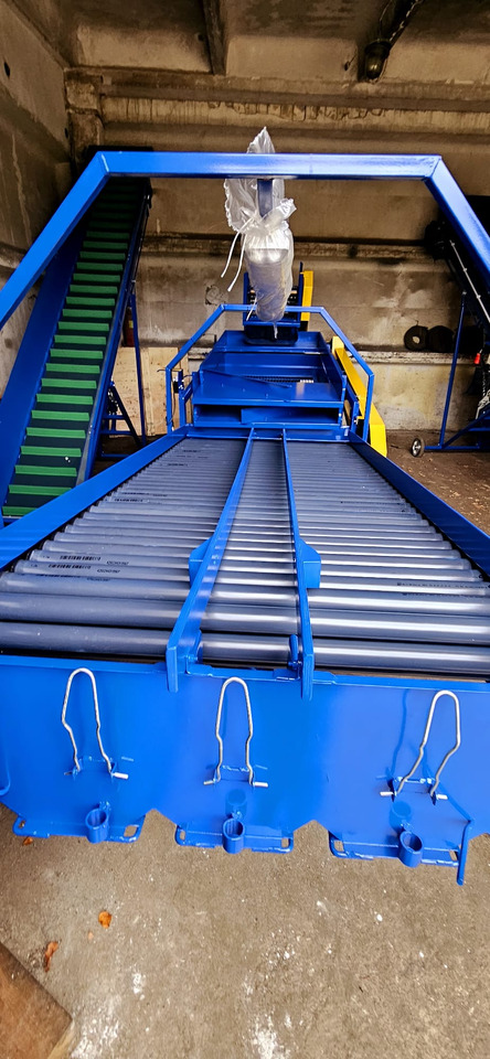 ROLMET Kartoffelsortierer / Potato sorting machine / Trieuse de pomme de terre / Selezionatrice per patate / Clasificador de patatas / Картофелесортировочная машина / Sortownik do ziemniaków M614/2 - Makinë për patate: foto 4 ROLMET Kartoffelsortierer / Potato sorting machine / Trieuse de pomme de terre / Selezionatrice per patate / Clasificador de patatas / Картофелесортировочная машина / Sortownik do ziemniaków M614/2 - Makinë për patate: foto 4