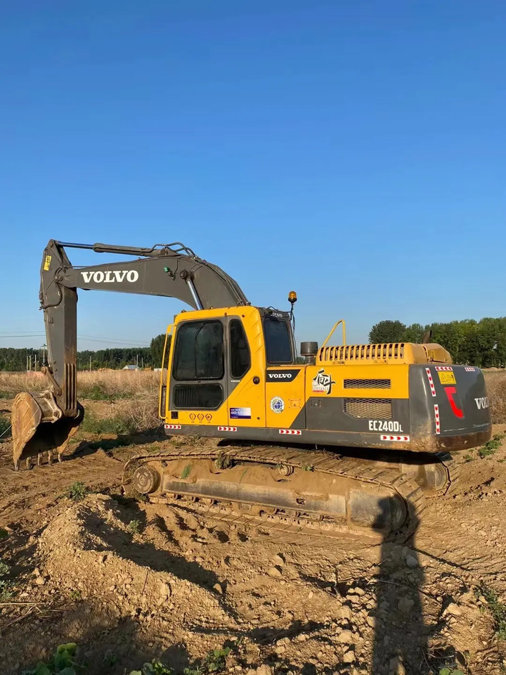 VOLVO EC240DL - Ekskavator me zinxhirë: foto 3 VOLVO EC240DL - Ekskavator me zinxhirë: foto 3