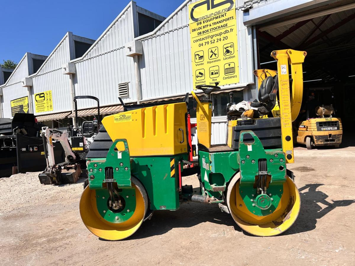 Ammann AV26-2 COMPACTEUR ROULEAU TANDEM VIBRANT ARTICULÉ - Rul rrugësh: foto 2 Ammann AV26-2 COMPACTEUR ROULEAU TANDEM VIBRANT ARTICULÉ - Rul rrugësh: foto 2