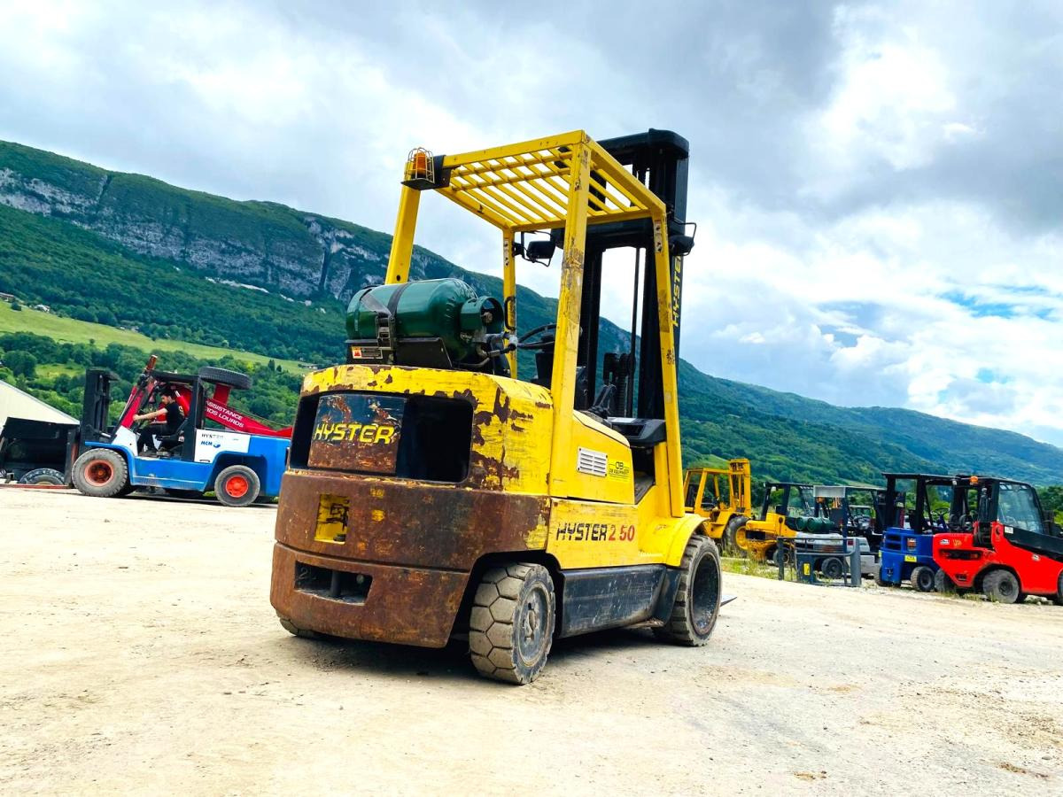 HSYTER S2.50XM Chariot élévateur 2.5T (NET DE TVA) - Pirun më gaz: foto 4 HSYTER S2.50XM Chariot élévateur 2.5T (NET DE TVA) - Pirun më gaz: foto 4