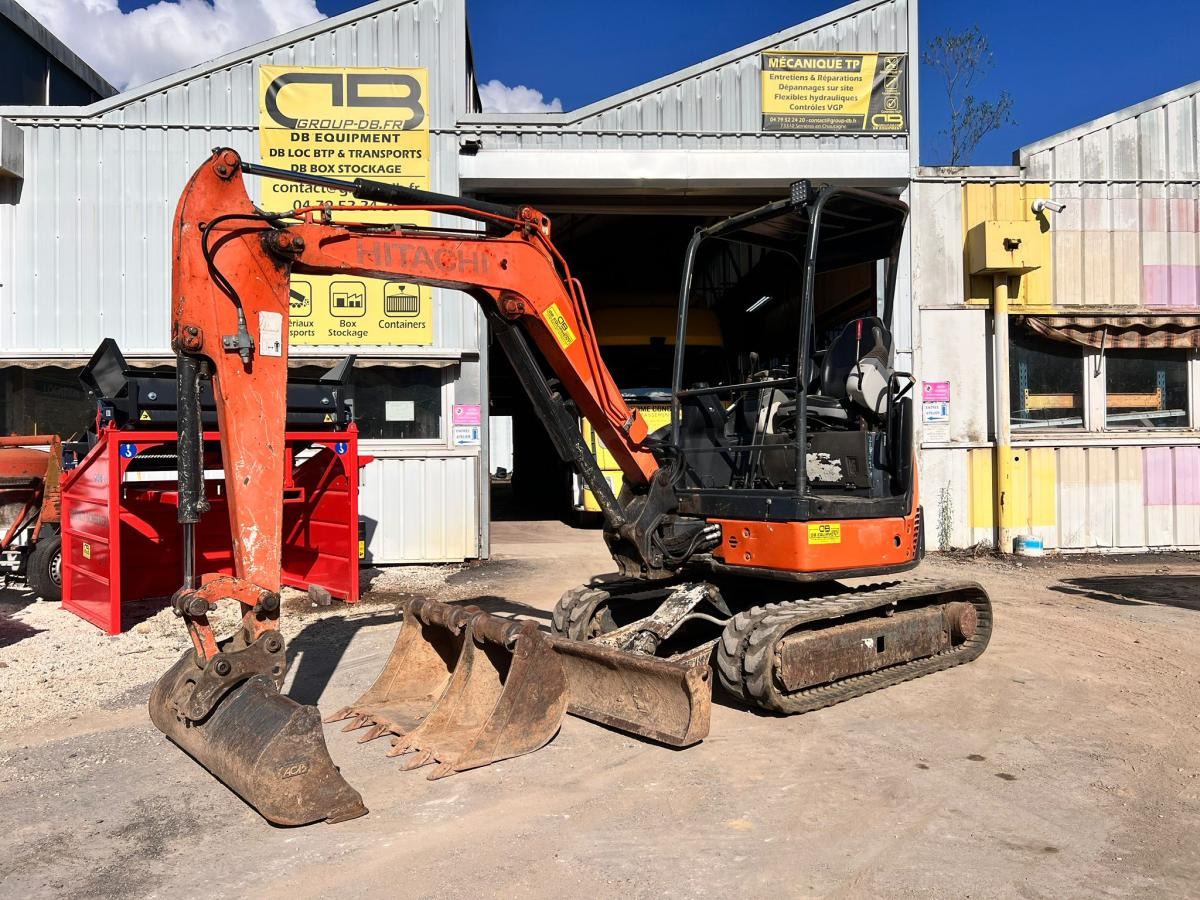 Hitachi ZX29U3 MINIPELLE 3T - Miniekskavator: foto 1 Hitachi ZX29U3 MINIPELLE 3T - Miniekskavator: foto 1