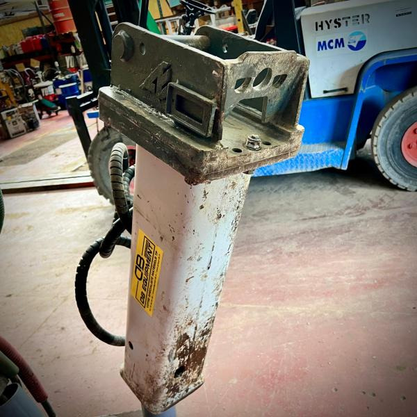 Marteau brise roche hydraulique BRH pour pelle 2 a 4T - Çekiç hidraulik: foto 2 Marteau brise roche hydraulique BRH pour pelle 2 a 4T - Çekiç hidraulik: foto 2