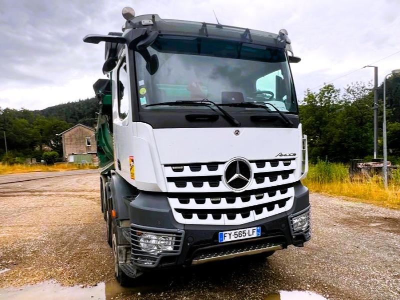 Mercedes Arocs CAMION BENNE 8x4 460cv 11L Euro6 - Kamion vetëshkarkues: foto 3 Mercedes Arocs CAMION BENNE 8x4 460cv 11L Euro6 - Kamion vetëshkarkues: foto 3