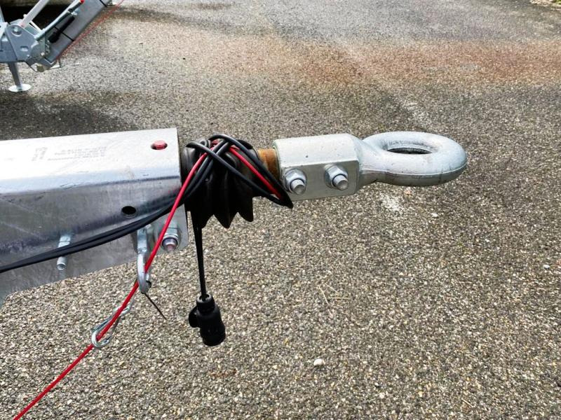 Rimorkio për makineri ndërtimi i ri Moiroud TR3500 3 ESSIEUX 3T5 NEUVE MOIROUD NOIRE LARGE: foto 8 Rimorkio për makineri ndërtimi i ri Moiroud TR3500 3 ESSIEUX 3T5 NEUVE MOIROUD NOIRE LARGE: foto 8