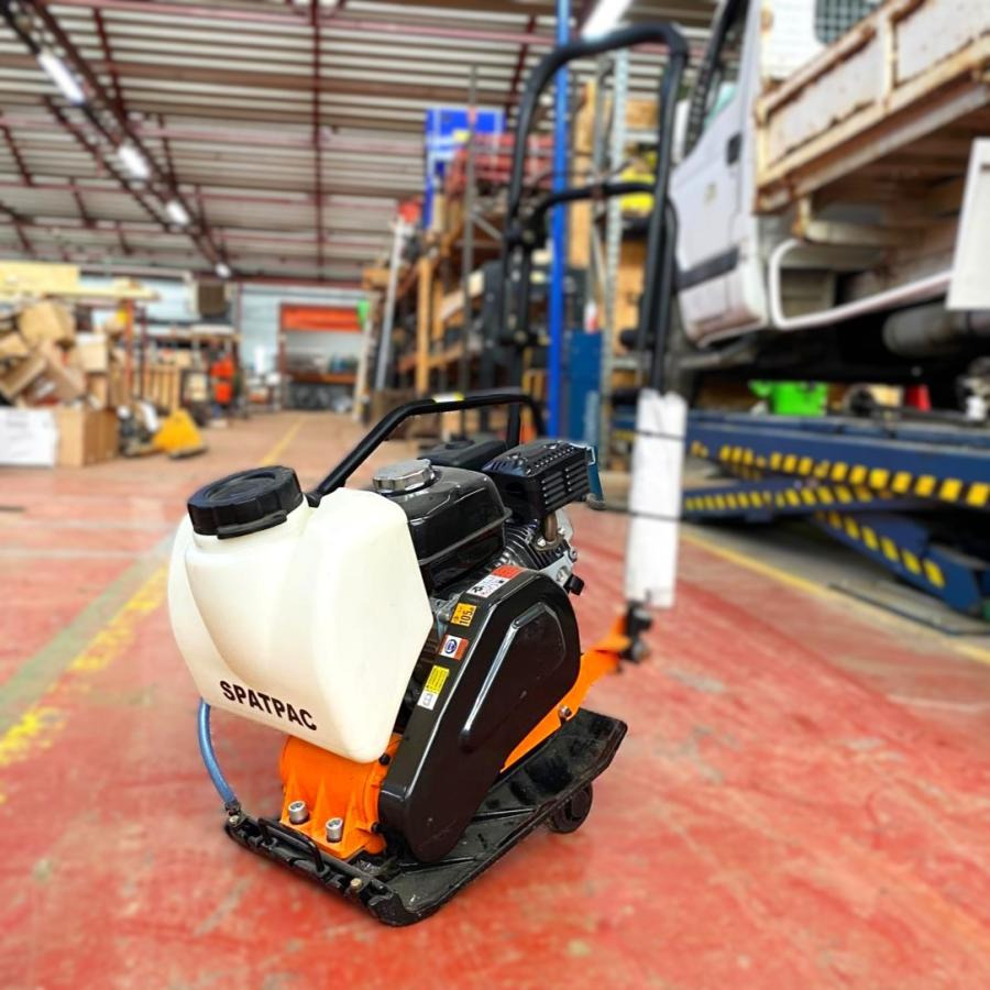 Spatmat Plaque vibrante 65Kg SPATMAT MS65 - Pllakë vibratori: foto 2 Spatmat Plaque vibrante 65Kg SPATMAT MS65 - Pllakë vibratori: foto 2