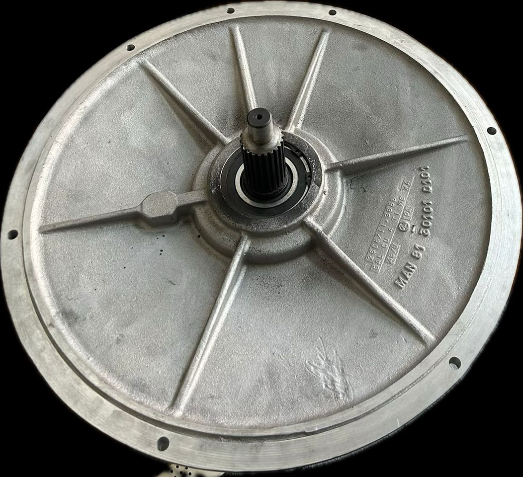 MAN KAT 1-8X8-6X6-4X4-CLUTCH HOUSING-81301010101-MAREX-OFF-ROAD TRUCK - Pjesë këmbimi: foto 1 MAN KAT 1-8X8-6X6-4X4-CLUTCH HOUSING-81301010101-MAREX-OFF-ROAD TRUCK - Pjesë këmbimi: foto 1